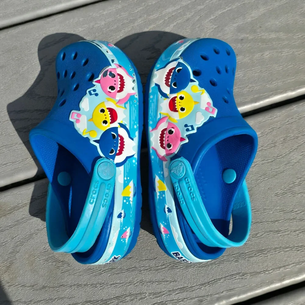 Crocs Kids Baby Shark Slip on Clogs Blue, Size C9